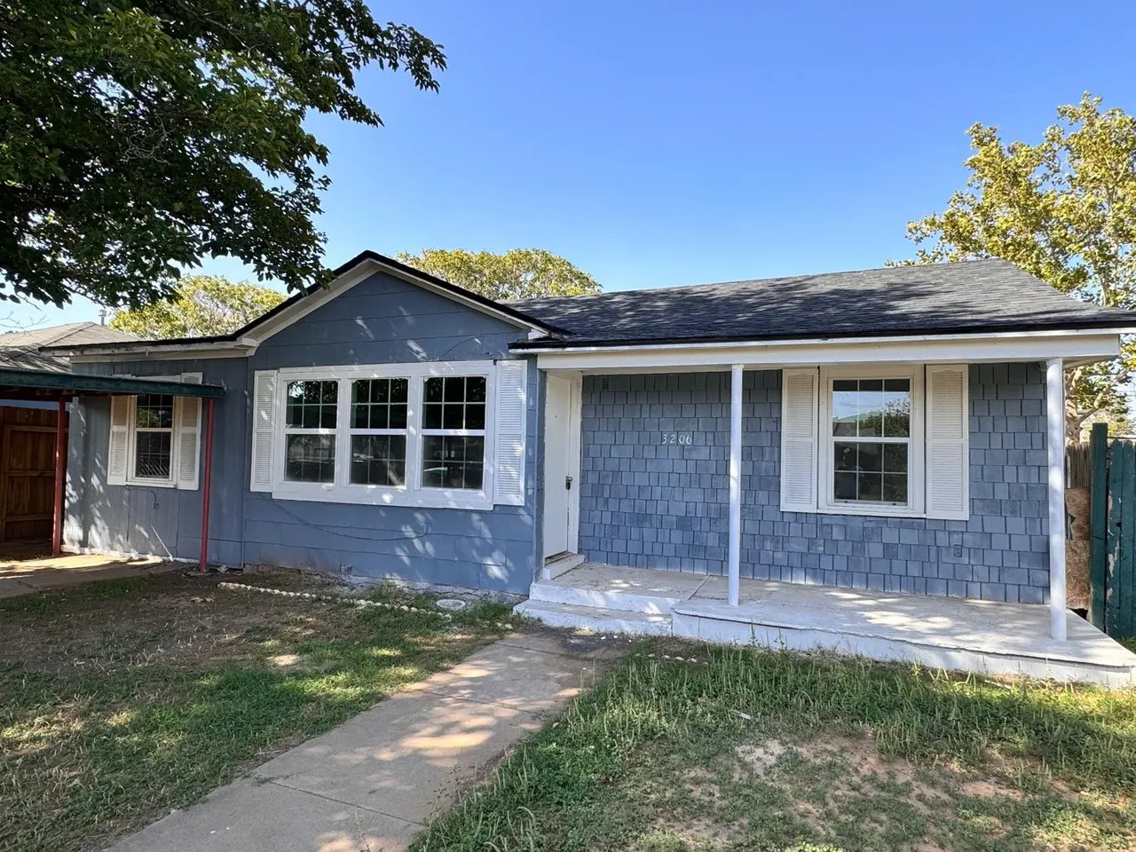 Photo 2 — 3206 1st Place, Lubbock, TX 79415