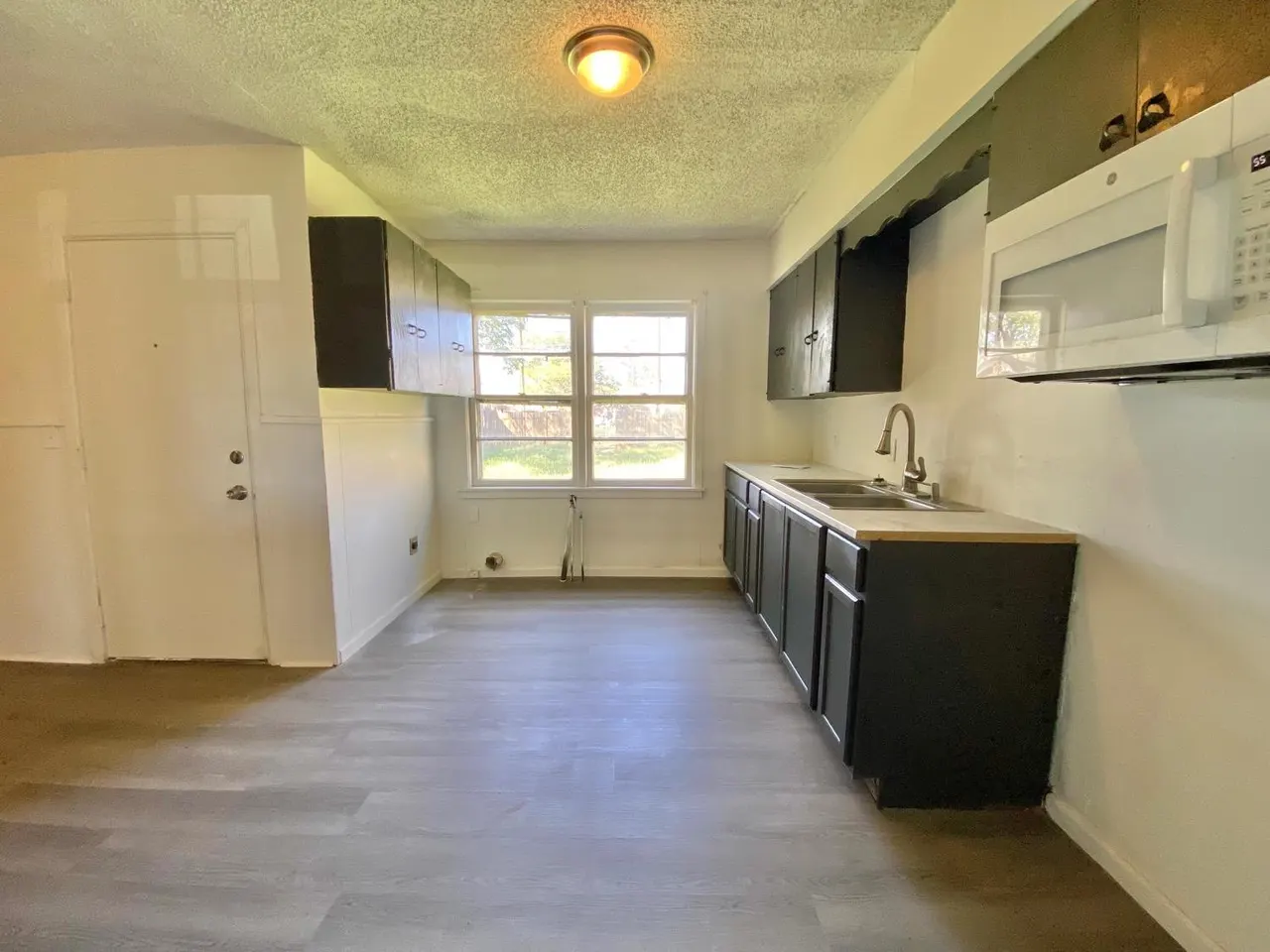 Photo 4 — 3206 1st Place, Lubbock, TX 79415