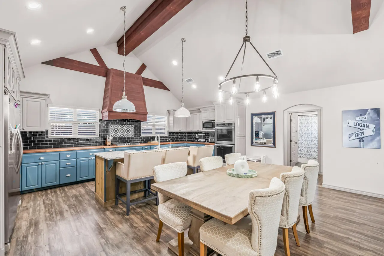 Photo 10 — 6906 70th Street, Lubbock, TX 79424