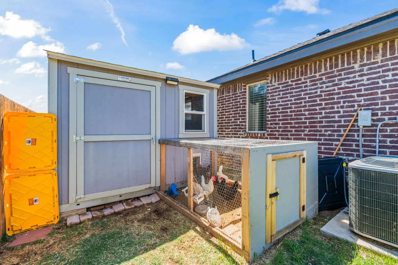 Photo 47 — 6906 70th Street, Lubbock, TX 79424