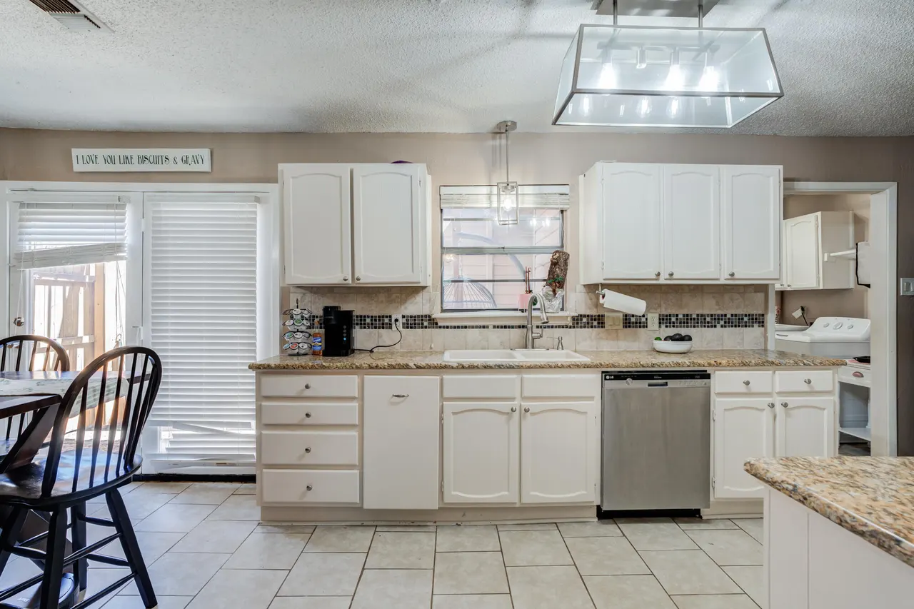 Photo 11 — 8633 Knoxville Drive C-31, Lubbock, TX 79423