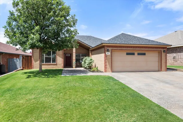 Photo 2 — 2111 101st Street, Lubbock, TX 79423