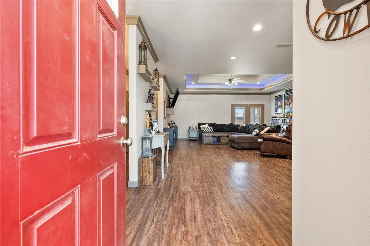 Photo 3 — 2111 101st Street, Lubbock, TX 79423