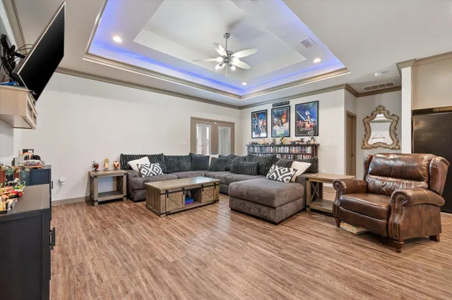 Photo 5 — 2111 101st Street, Lubbock, TX 79423