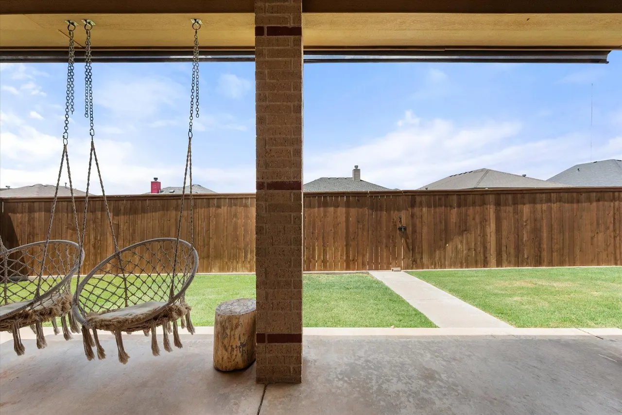 Photo 27 — 2111 101st Street, Lubbock, TX 79423