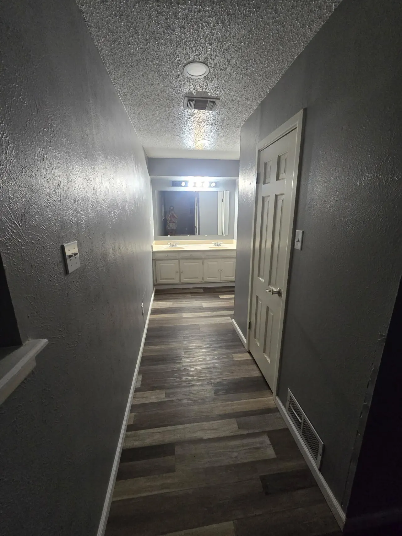 Photo 8 — 1001 Mimosa Avenue, Idalou, TX 79329