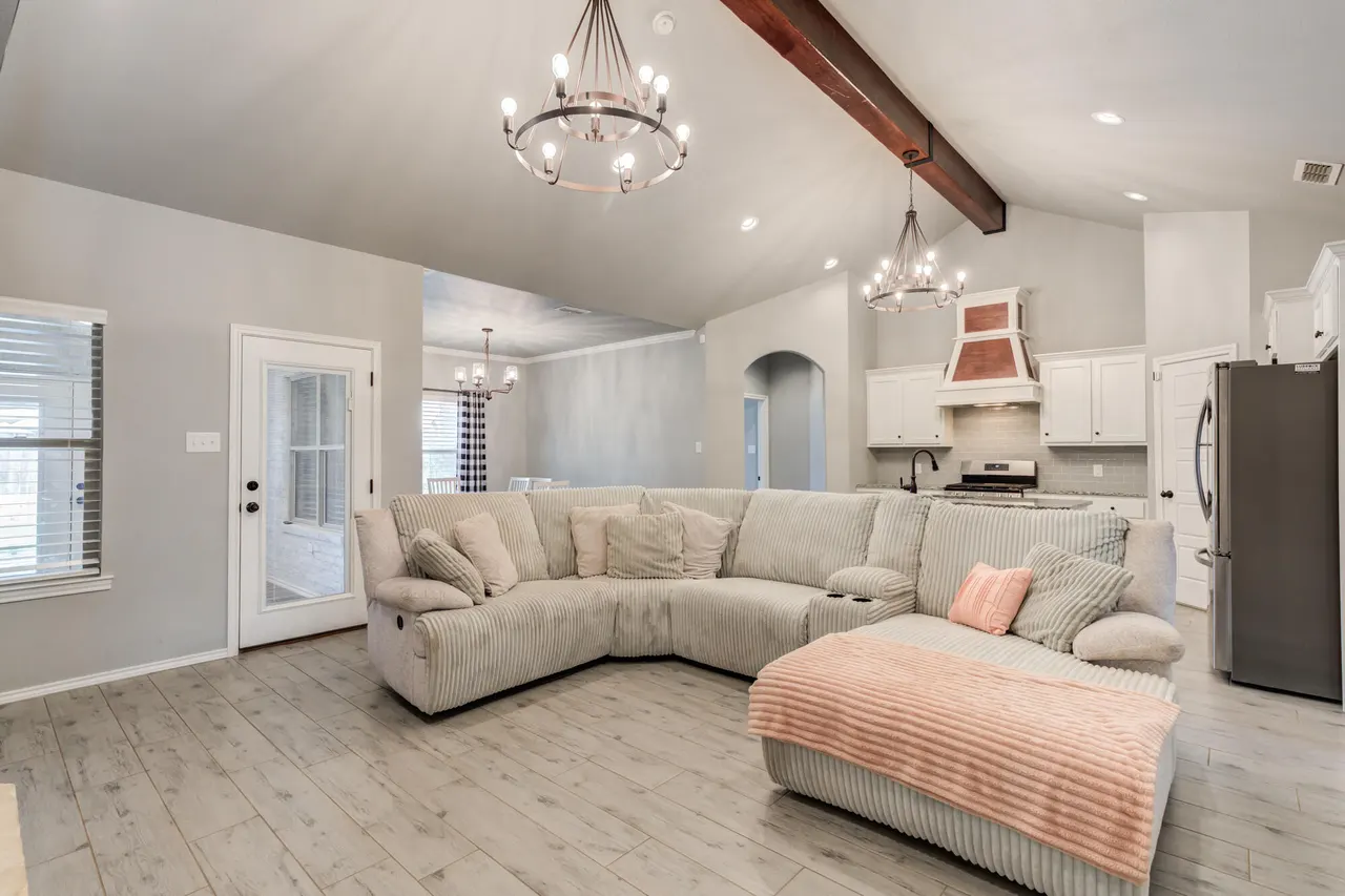 Photo 8 — 12208 Jordan Avenue, Lubbock, TX 79423