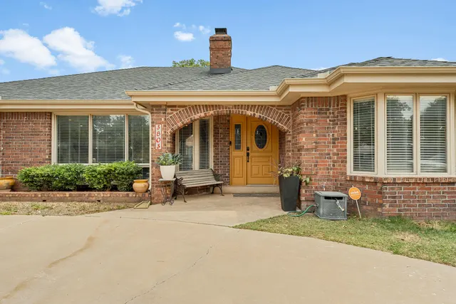 Photo 2 — 3803 97th Street, Lubbock, TX 79423