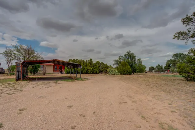 Photo 3 — 6921 Elephant Road, Lubbock, TX 79407