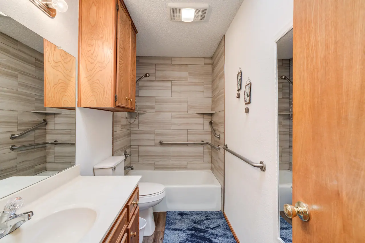 Photo 8 — 6921 Elephant Road, Lubbock, TX 79407