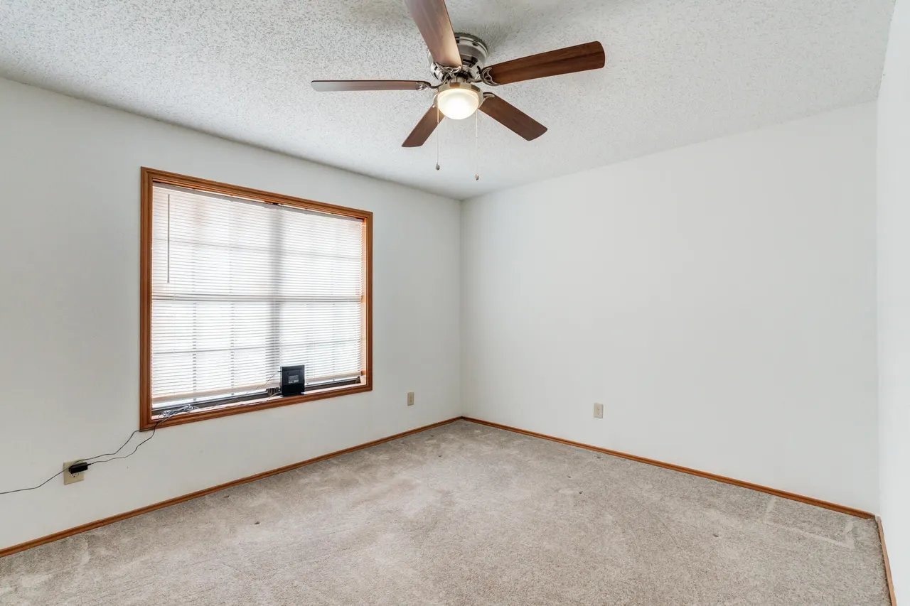 Photo 10 — 6921 Elephant Road, Lubbock, TX 79407