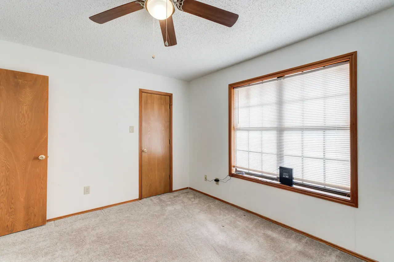 Photo 11 — 6921 Elephant Road, Lubbock, TX 79407