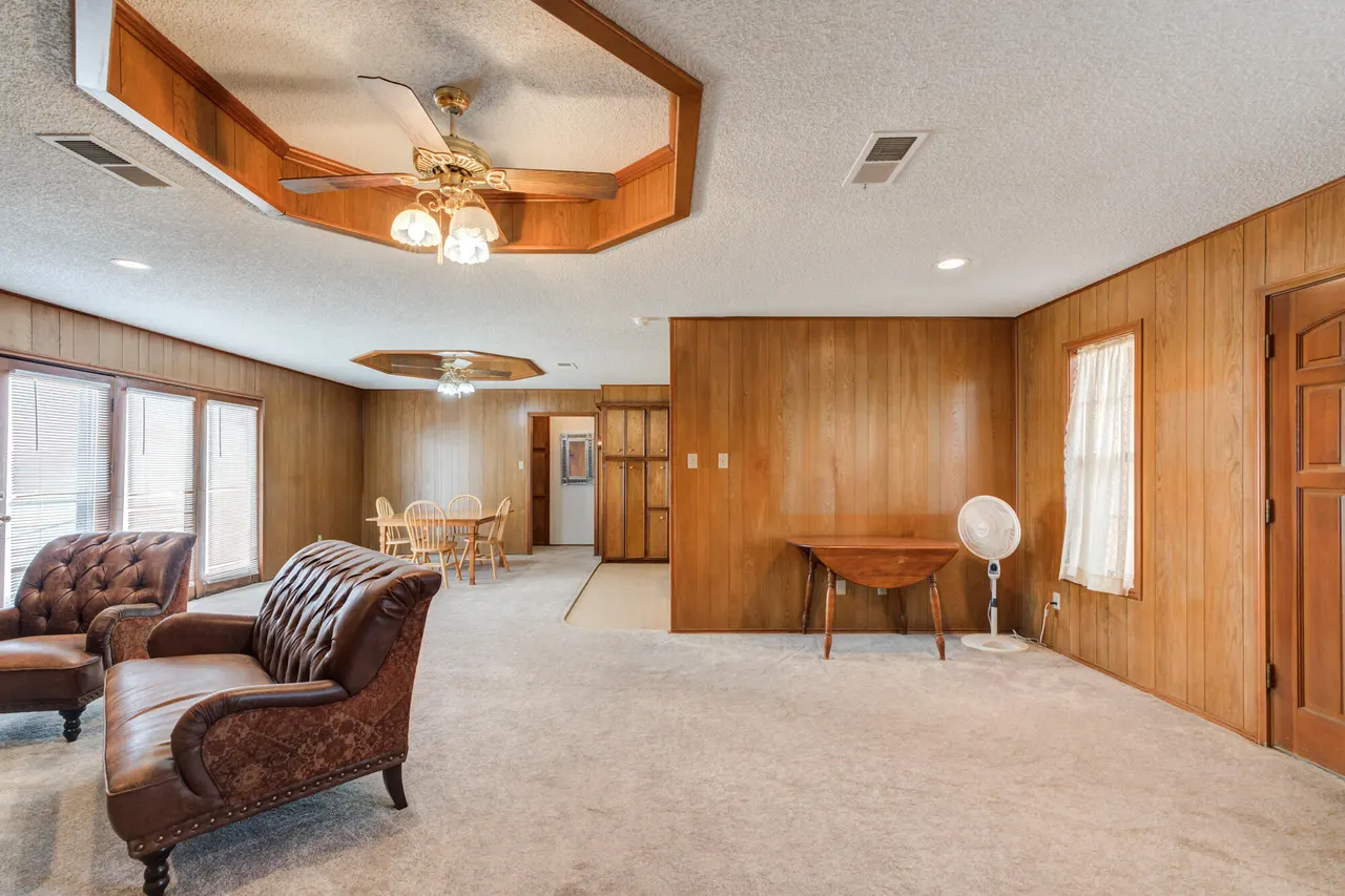 Photo 12 — 6921 Elephant Road, Lubbock, TX 79407