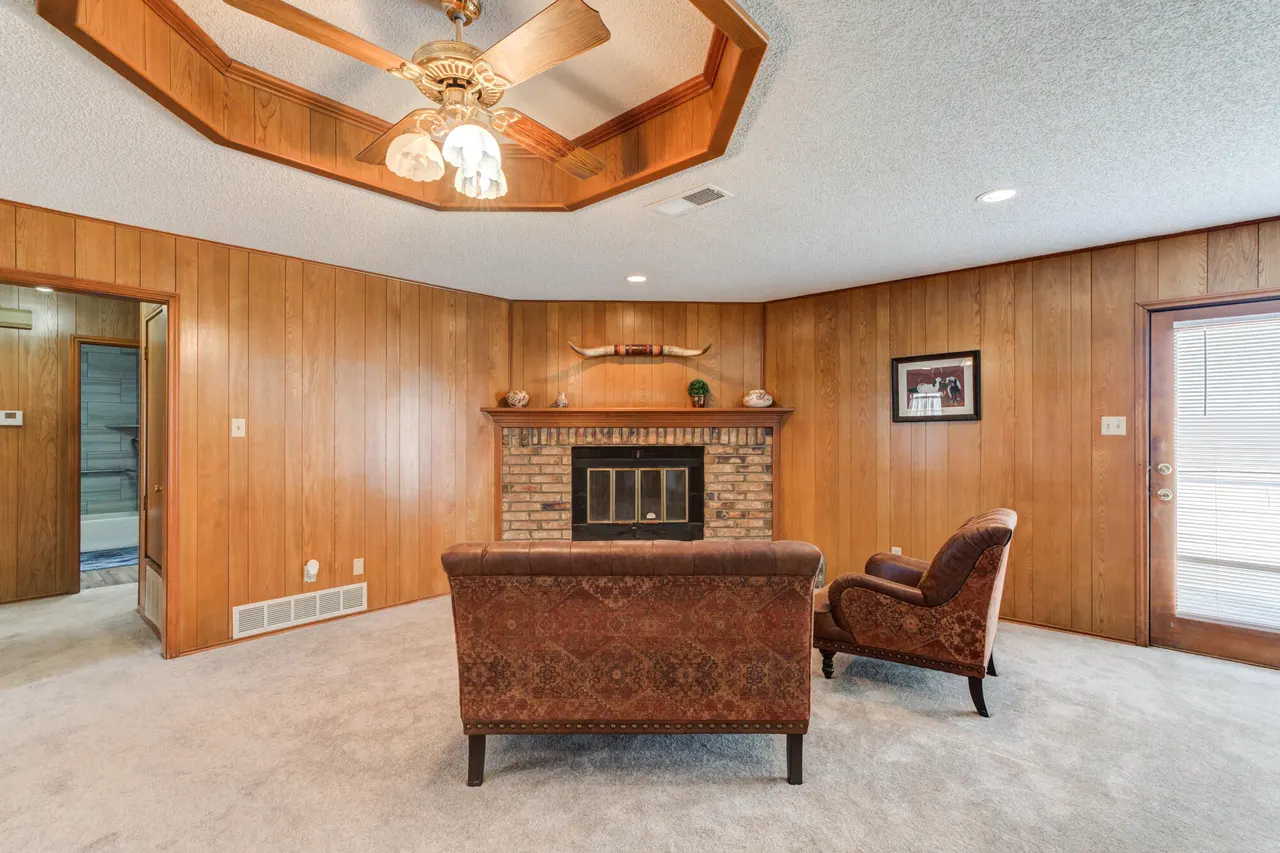 Photo 15 — 6921 Elephant Road, Lubbock, TX 79407