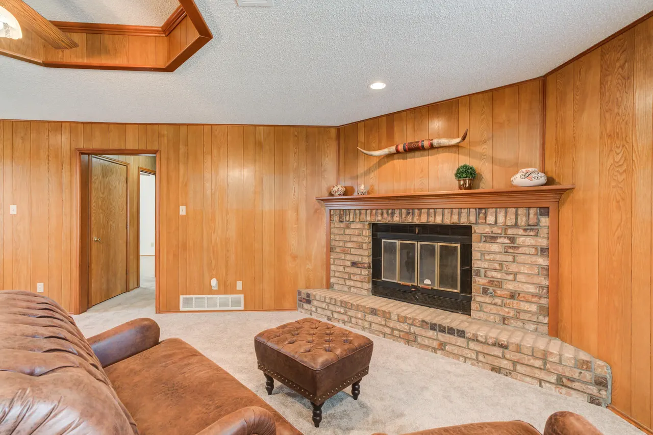 Photo 17 — 6921 Elephant Road, Lubbock, TX 79407