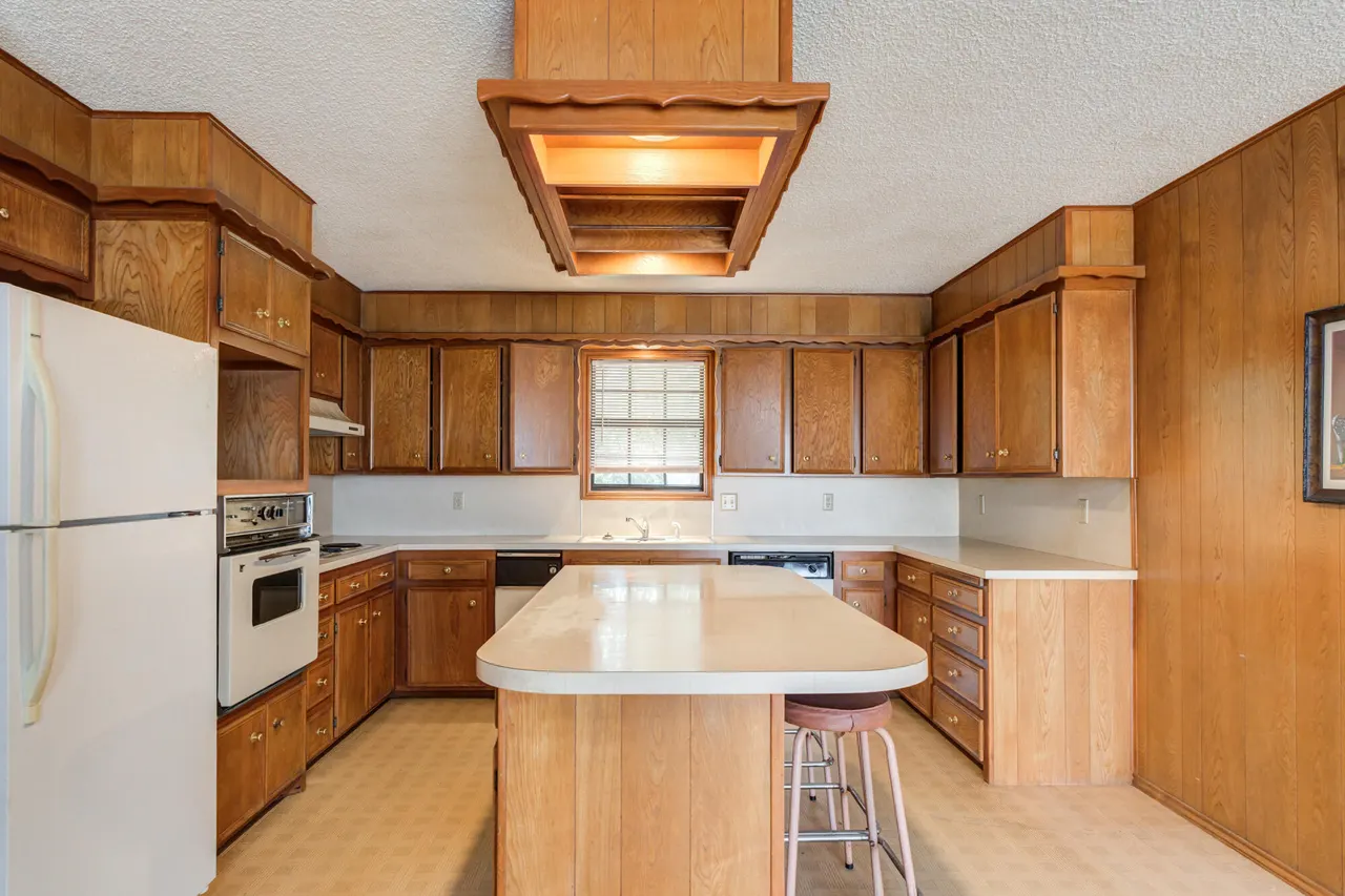 Photo 25 — 6921 Elephant Road, Lubbock, TX 79407