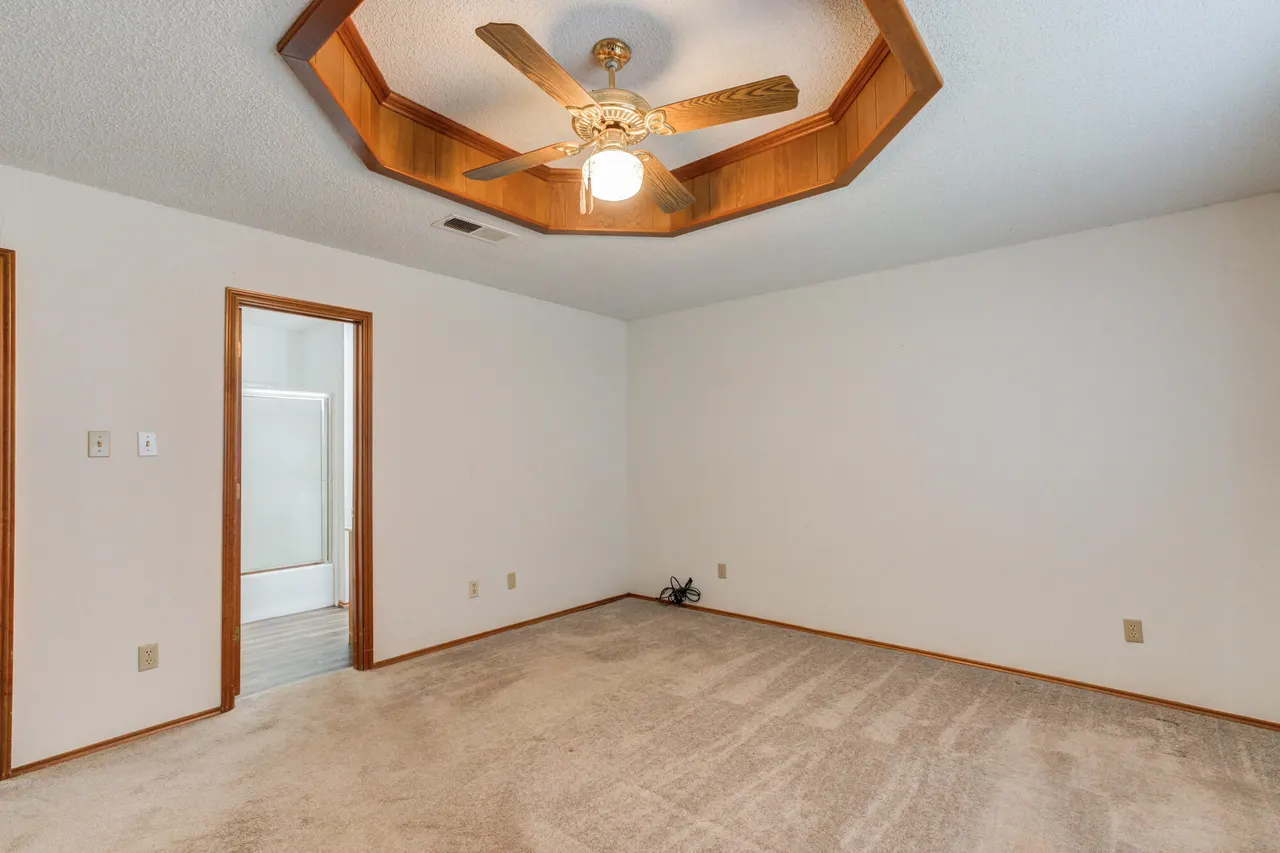 Photo 33 — 6921 Elephant Road, Lubbock, TX 79407