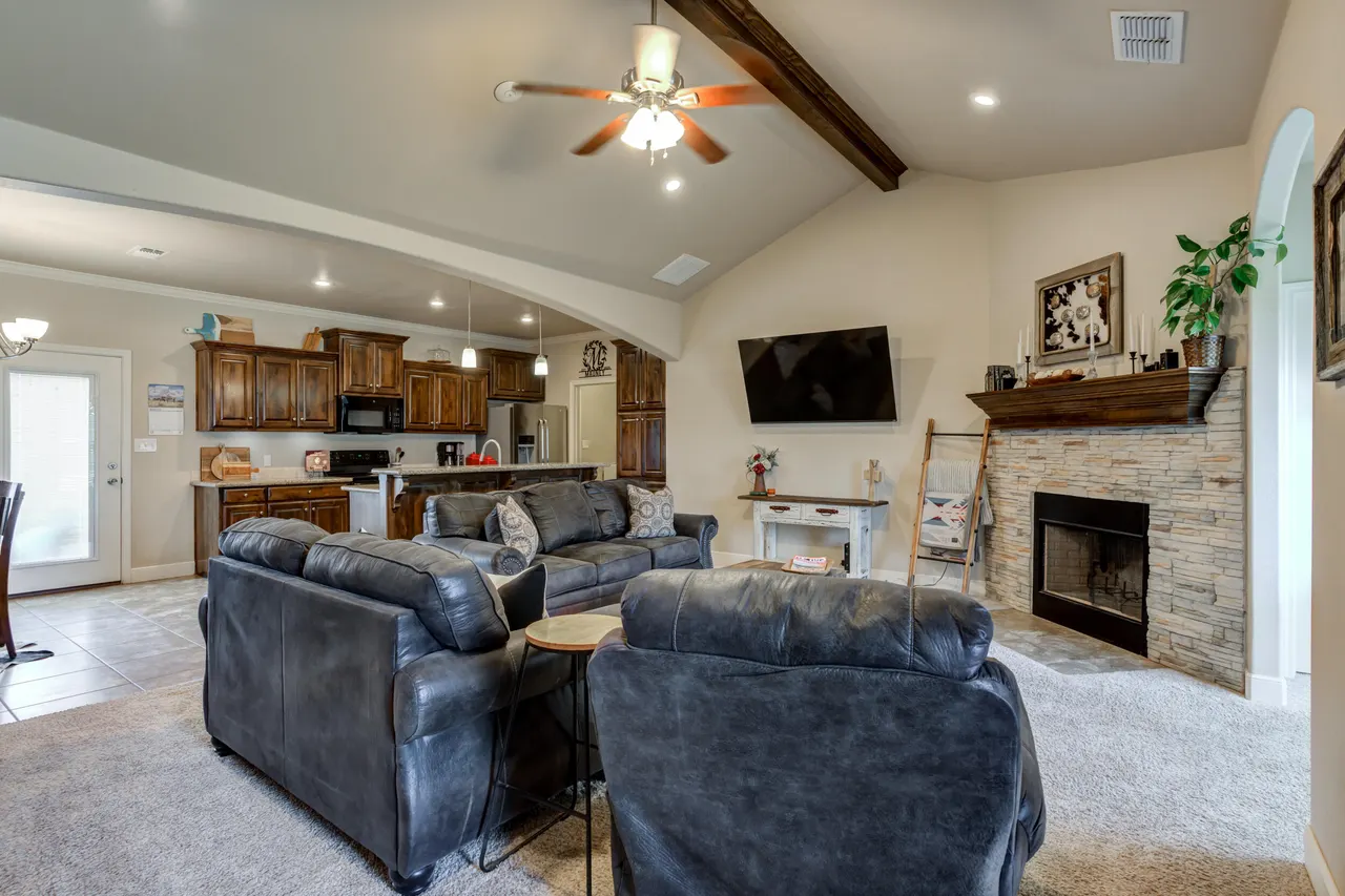 Photo 3 — 5107 Kemper Street, Lubbock, TX 79416