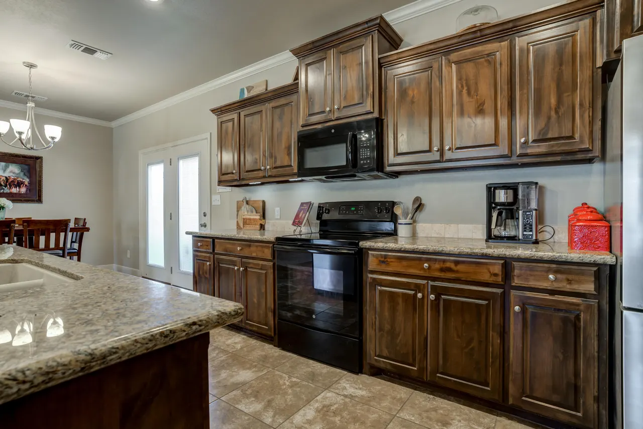 Photo 12 — 5107 Kemper Street, Lubbock, TX 79416