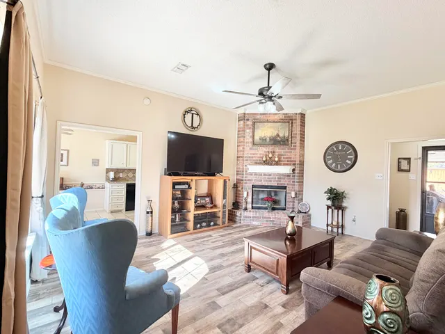 Photo 6 — 2214 95th Street, Lubbock, TX 79423