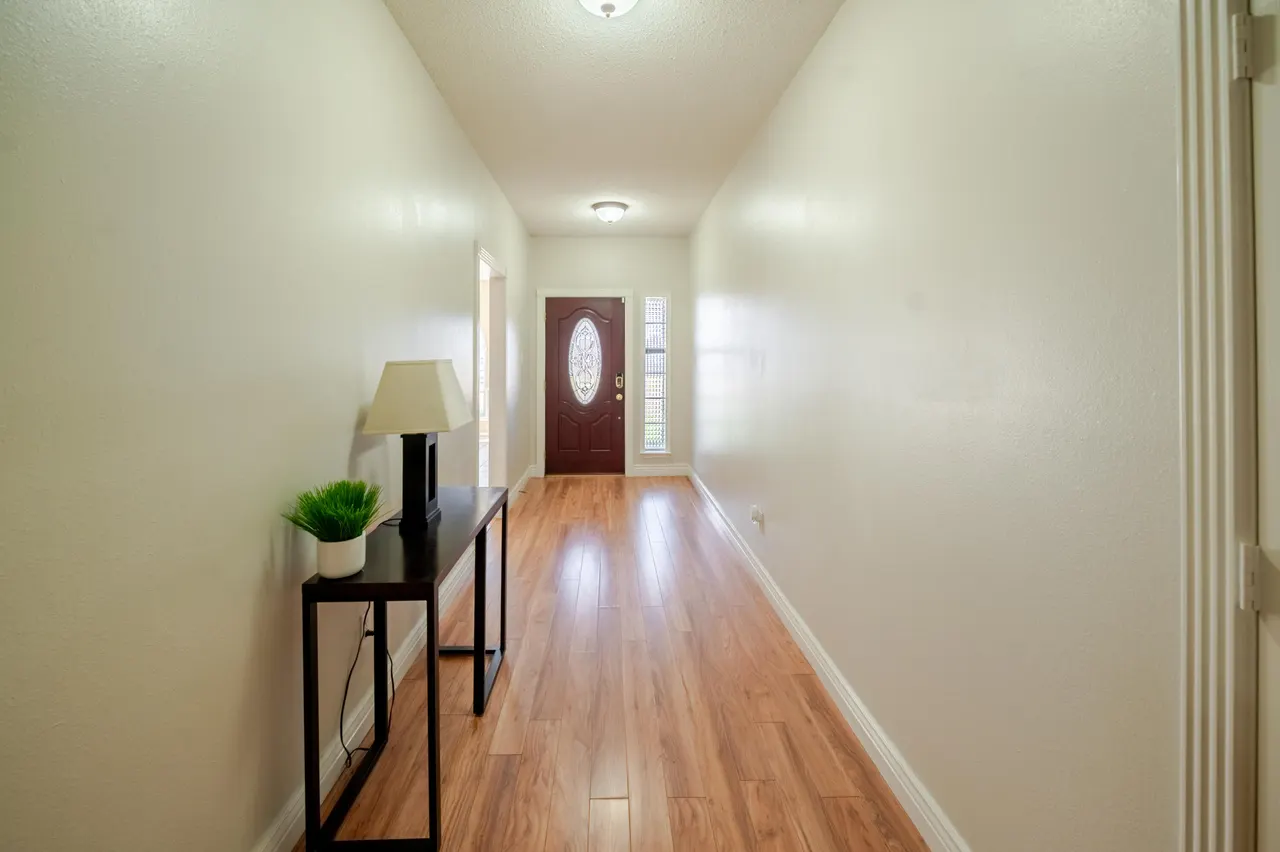 Photo 3 — 6810 84th Street, Lubbock, TX 79424