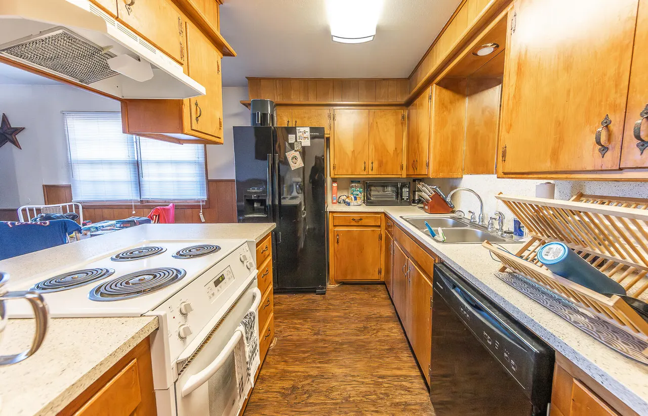 Photo 22 — 2408 33rd Street, Lubbock, TX 79411