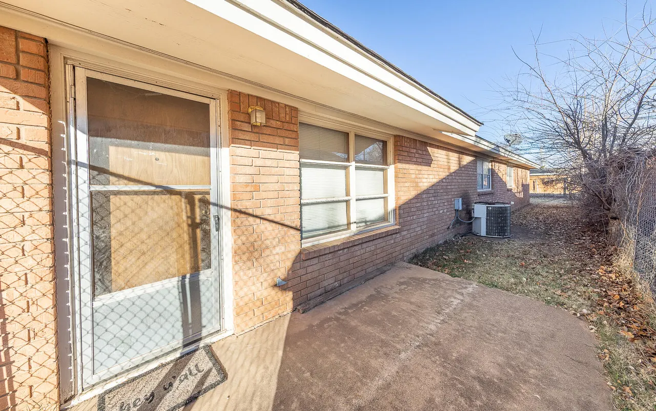 Photo 29 — 2408 33rd Street, Lubbock, TX 79411