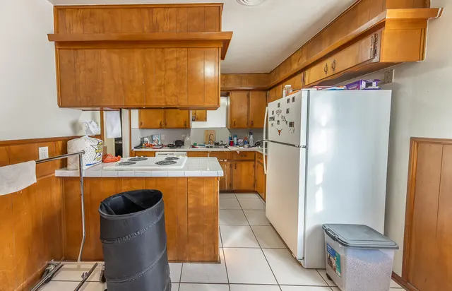 Photo 6 — 2410 33rd Street, Lubbock, TX 79411