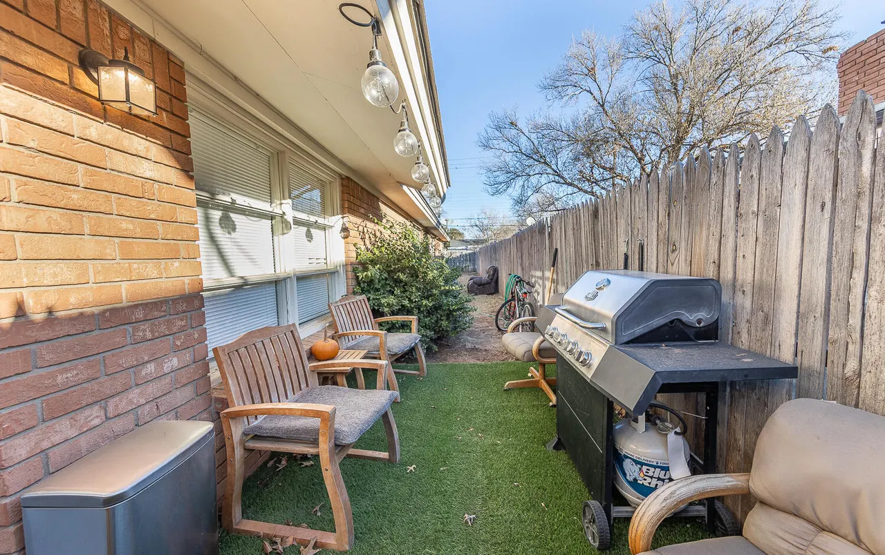 Photo 15 — 2412 33rd Street, Lubbock, TX 79411