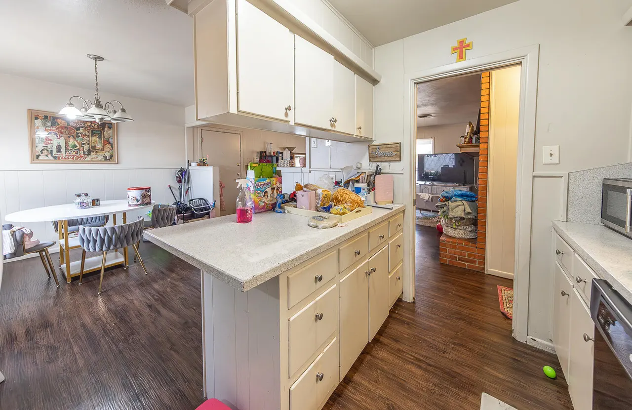 Photo 26 — 2412 33rd Street, Lubbock, TX 79411