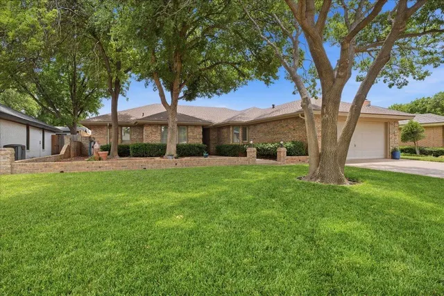 Photo 7 — 3809 96th Street, Lubbock, TX 79423