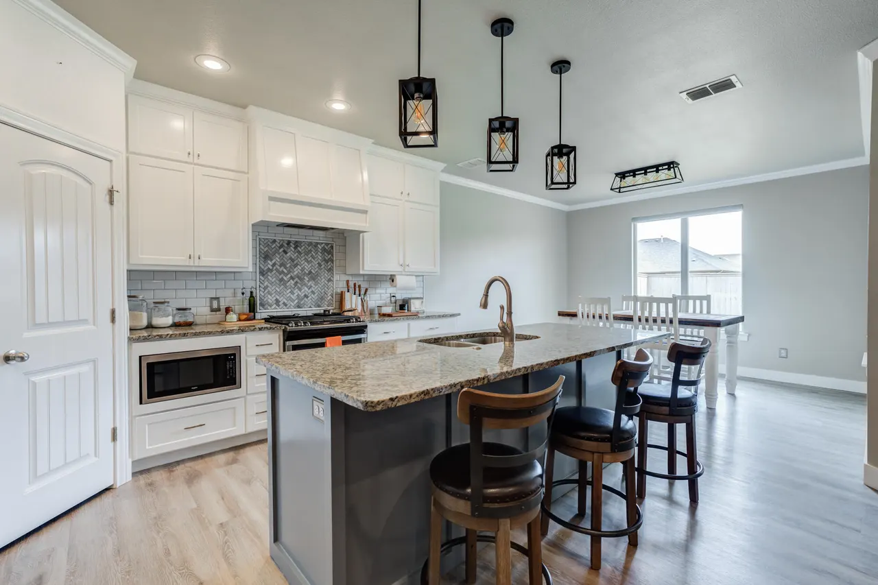 Photo 3 — 7805 56th Street, Lubbock, TX 79407
