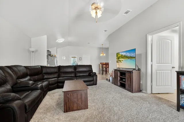 Photo 5 — 7519 103rd Street, Lubbock, TX 79424