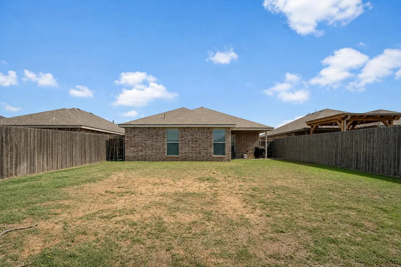 Photo 18 — 7519 103rd Street, Lubbock, TX 79424