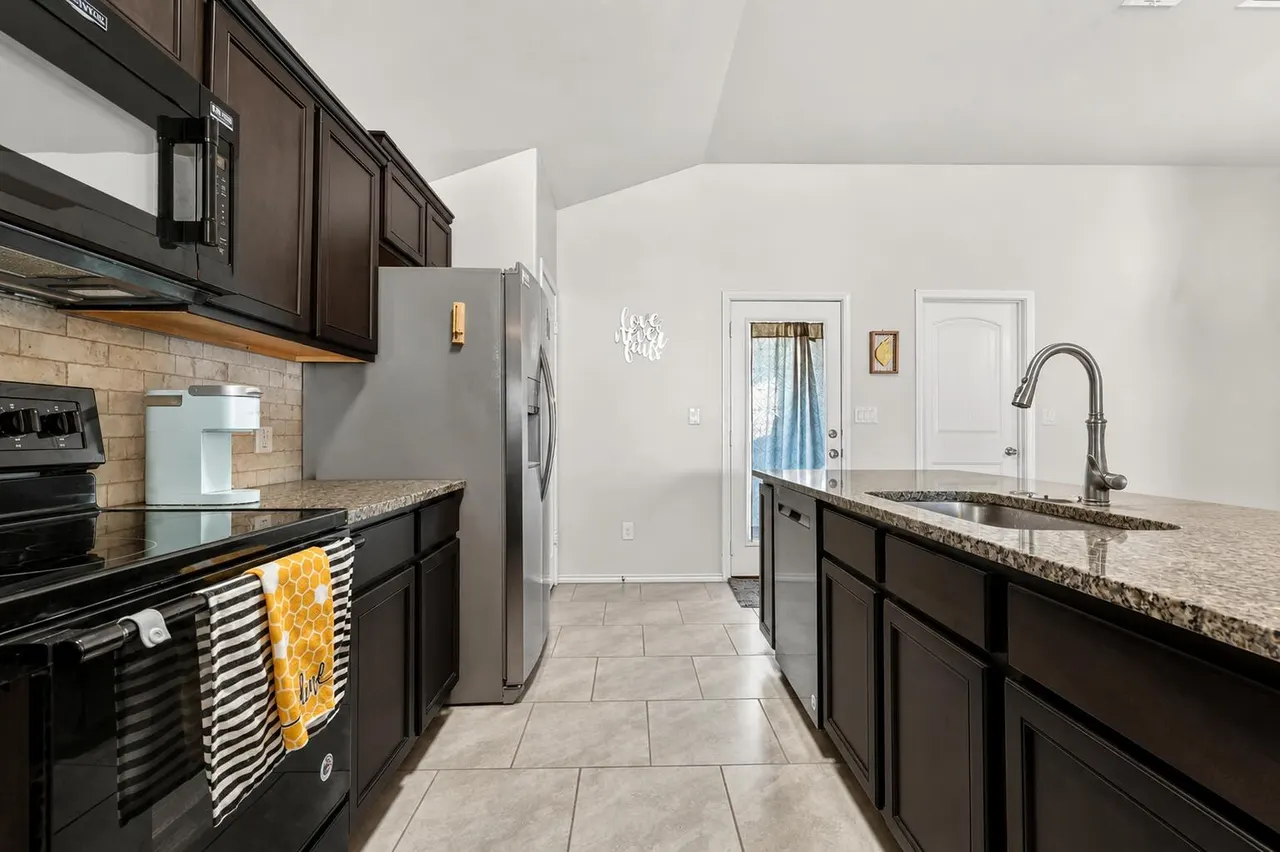 Photo 8 — 7519 103rd Street, Lubbock, TX 79424