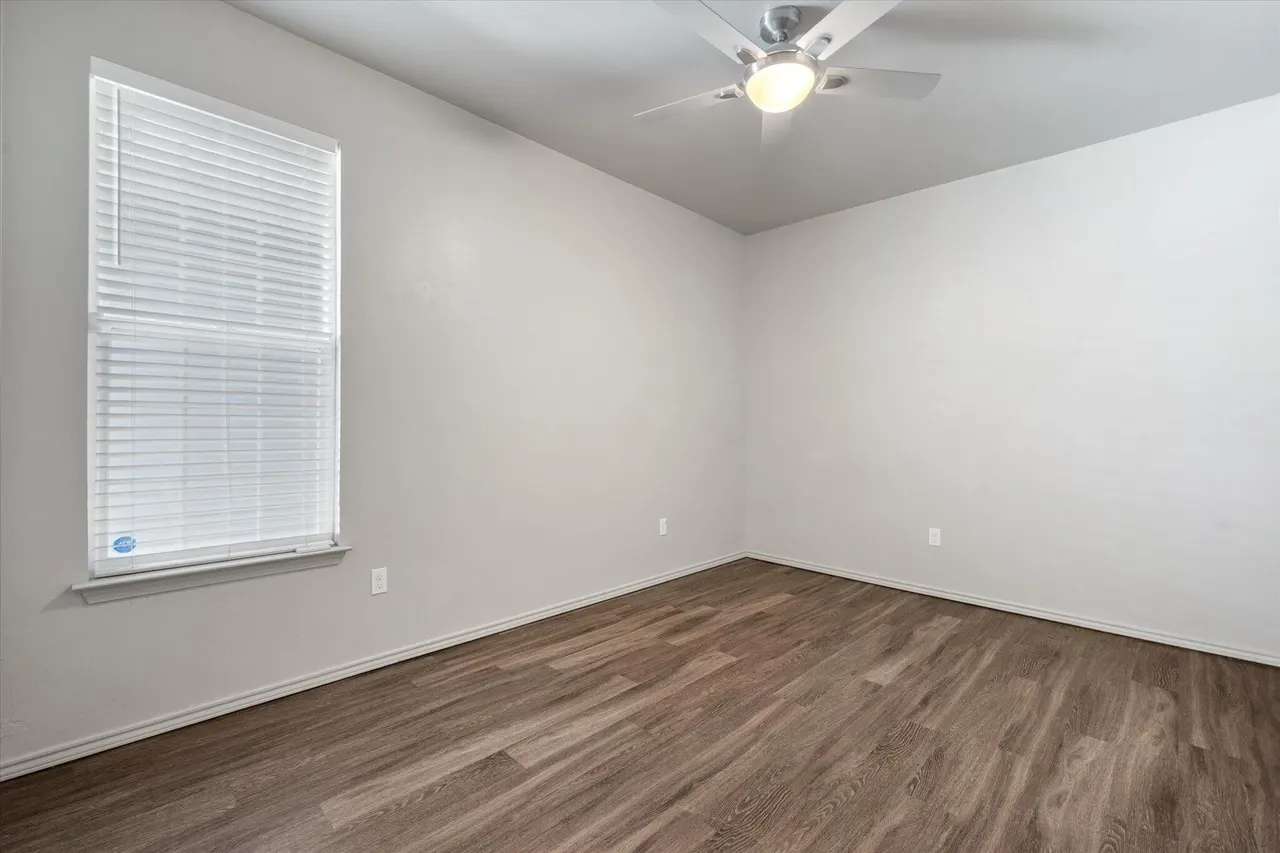 Photo 16 — 2119 10th Street, Lubbock, TX 79401