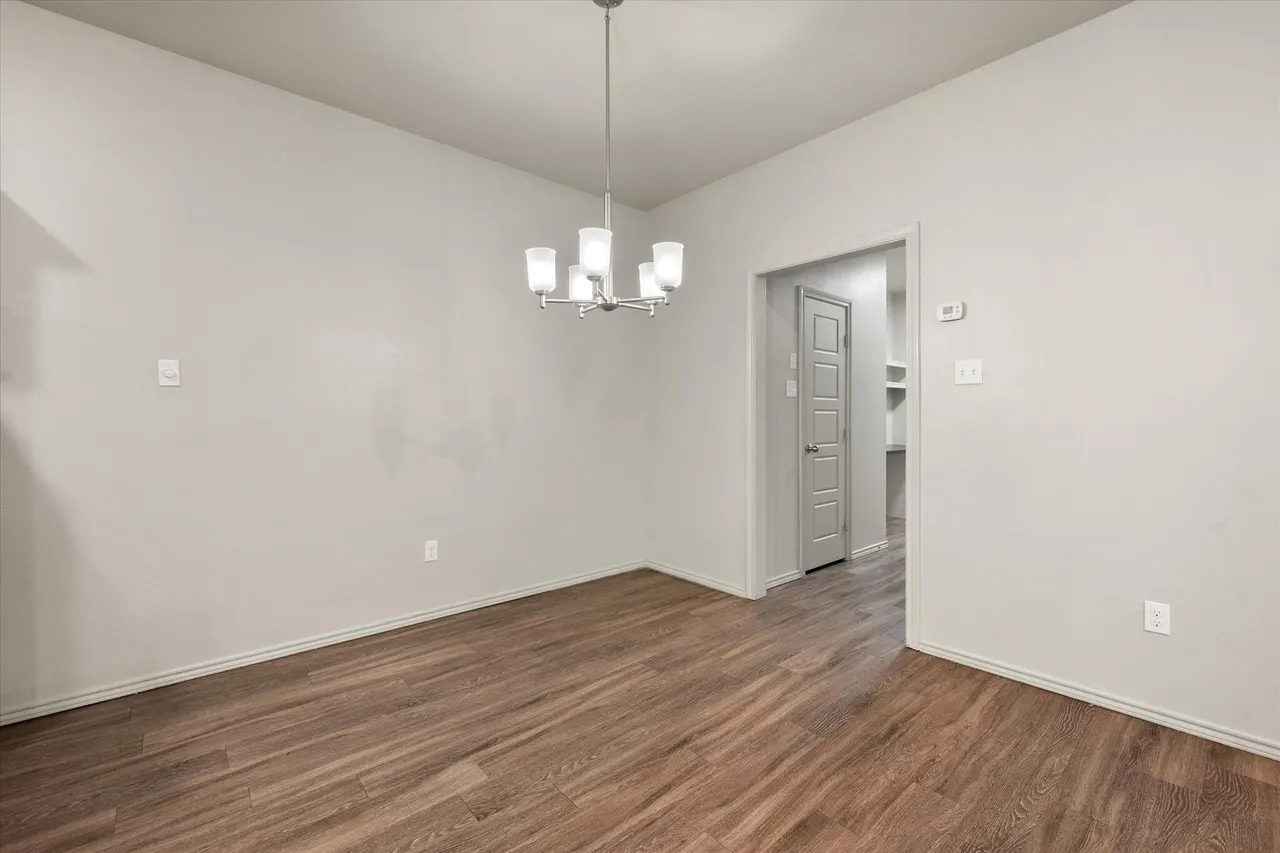 Photo 14 — 2119 10th Street, Lubbock, TX 79401
