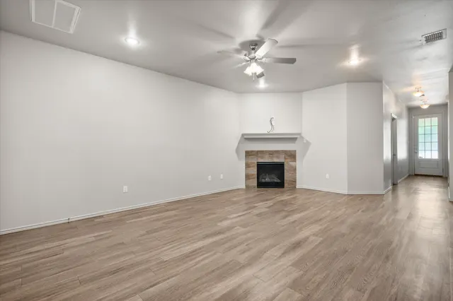 Photo 4 — 2119 10th Street, Lubbock, TX 79401