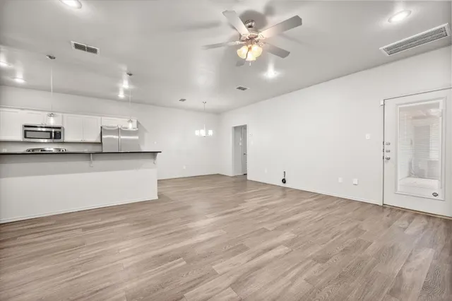 Photo 7 — 2119 10th Street, Lubbock, TX 79401