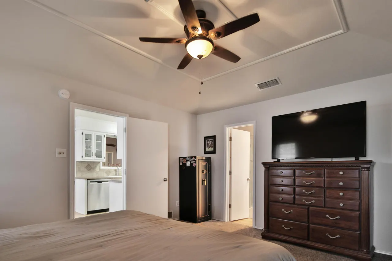 Photo 11 — 5724 96th Street, Lubbock, TX 79424