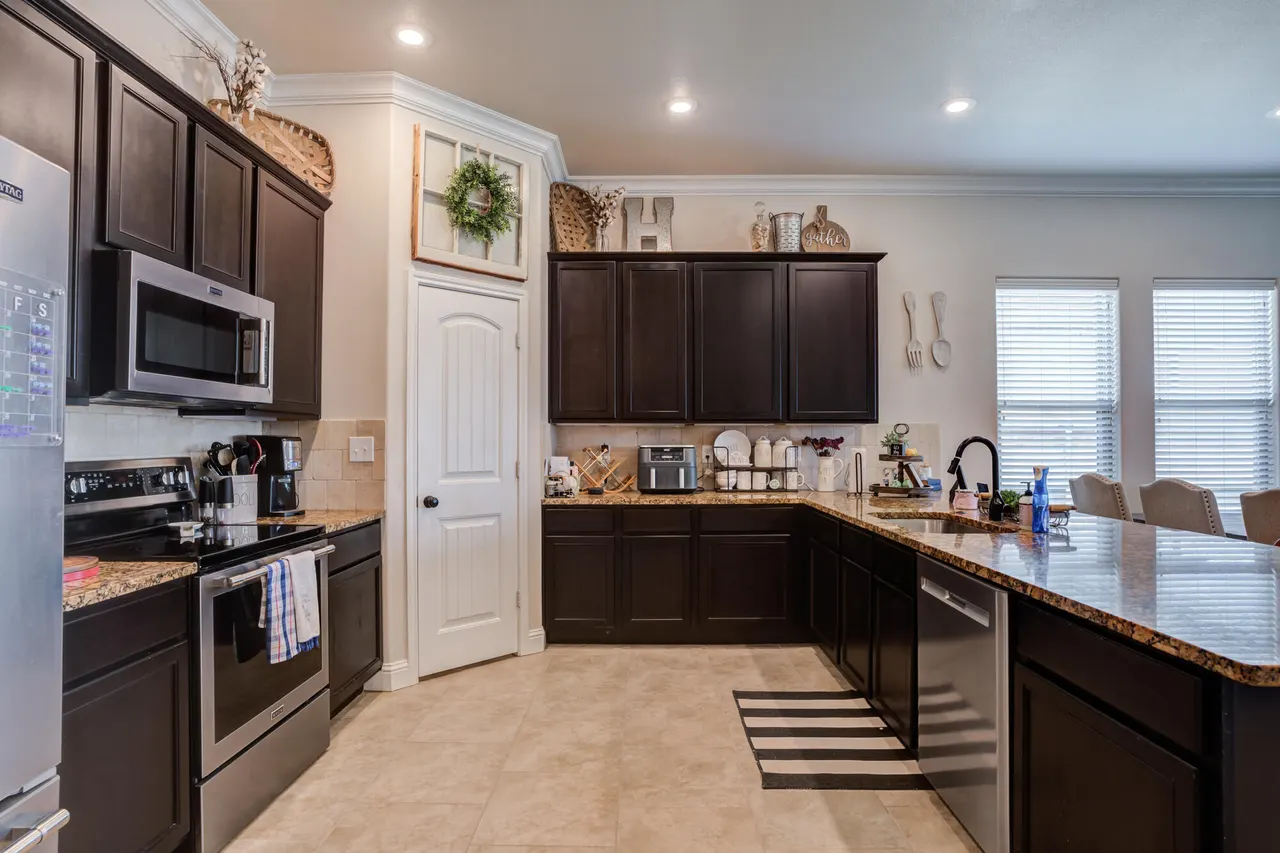 Photo 7 — 10119 Venita Avenue, Lubbock, TX 79424