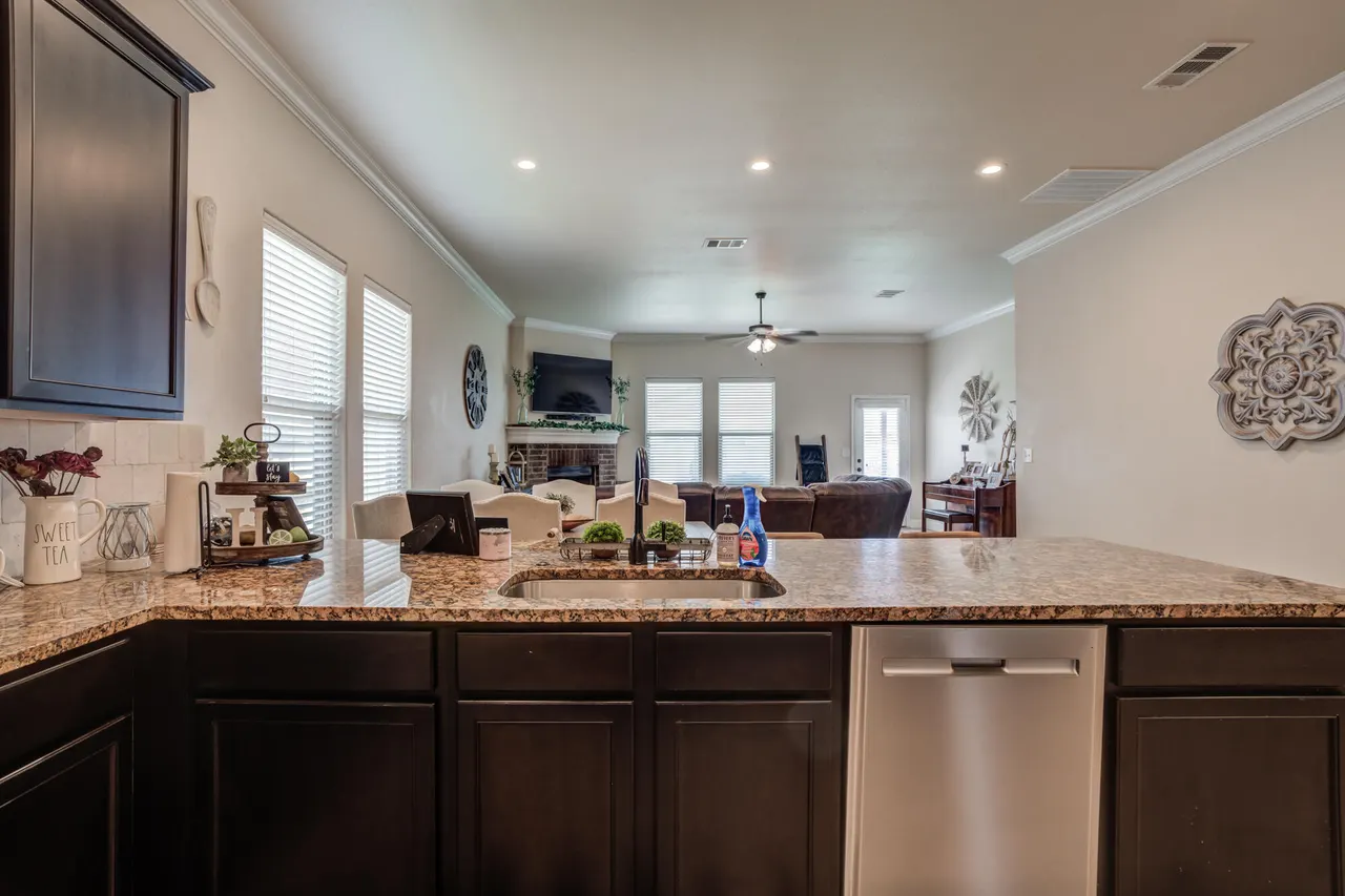 Photo 10 — 10119 Venita Avenue, Lubbock, TX 79424