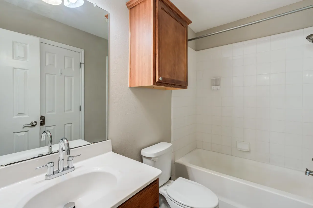 Photo 10 — 2101 Main Street 5, Lubbock, TX 79401