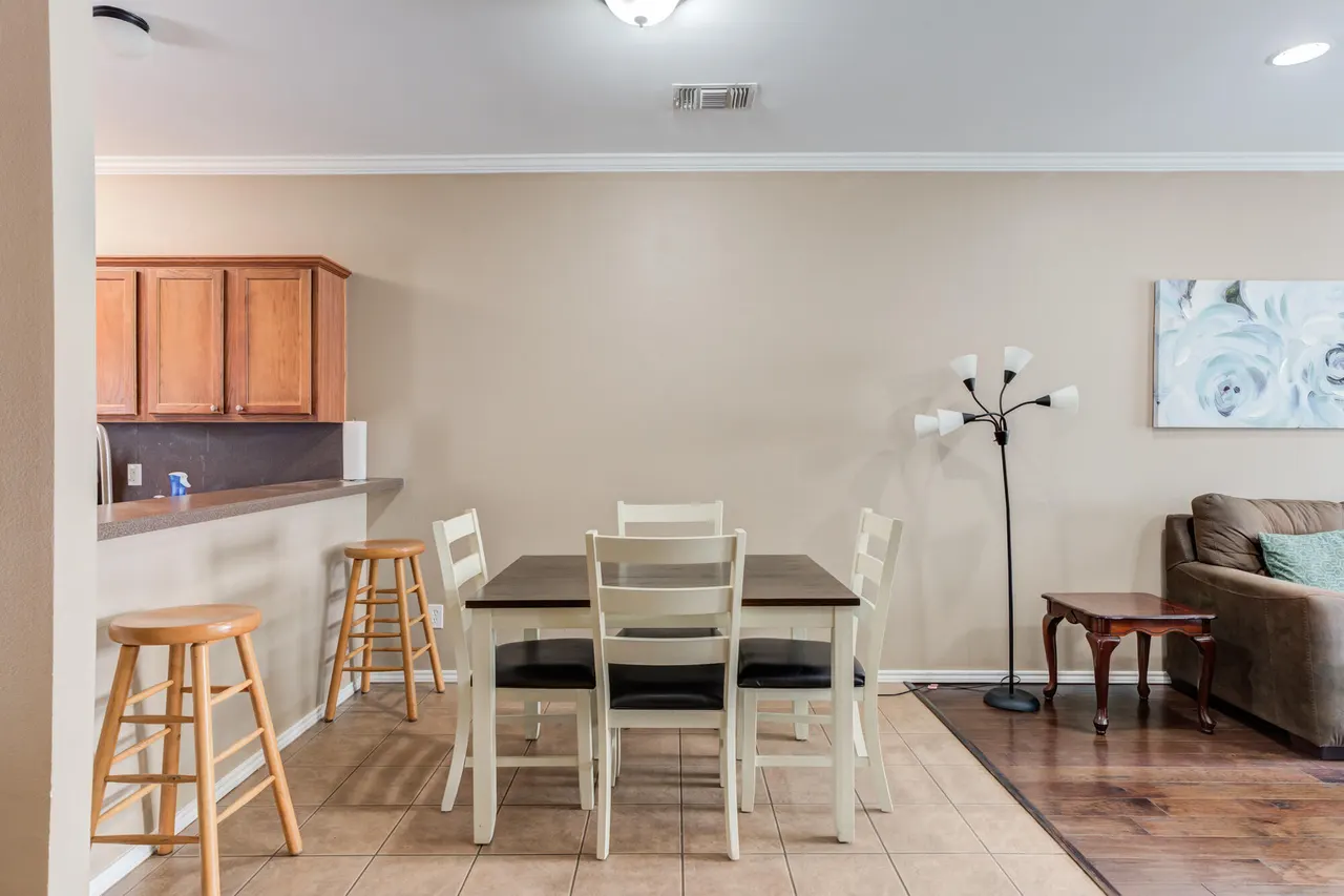 Photo 12 — 2101 Main Street 5, Lubbock, TX 79401