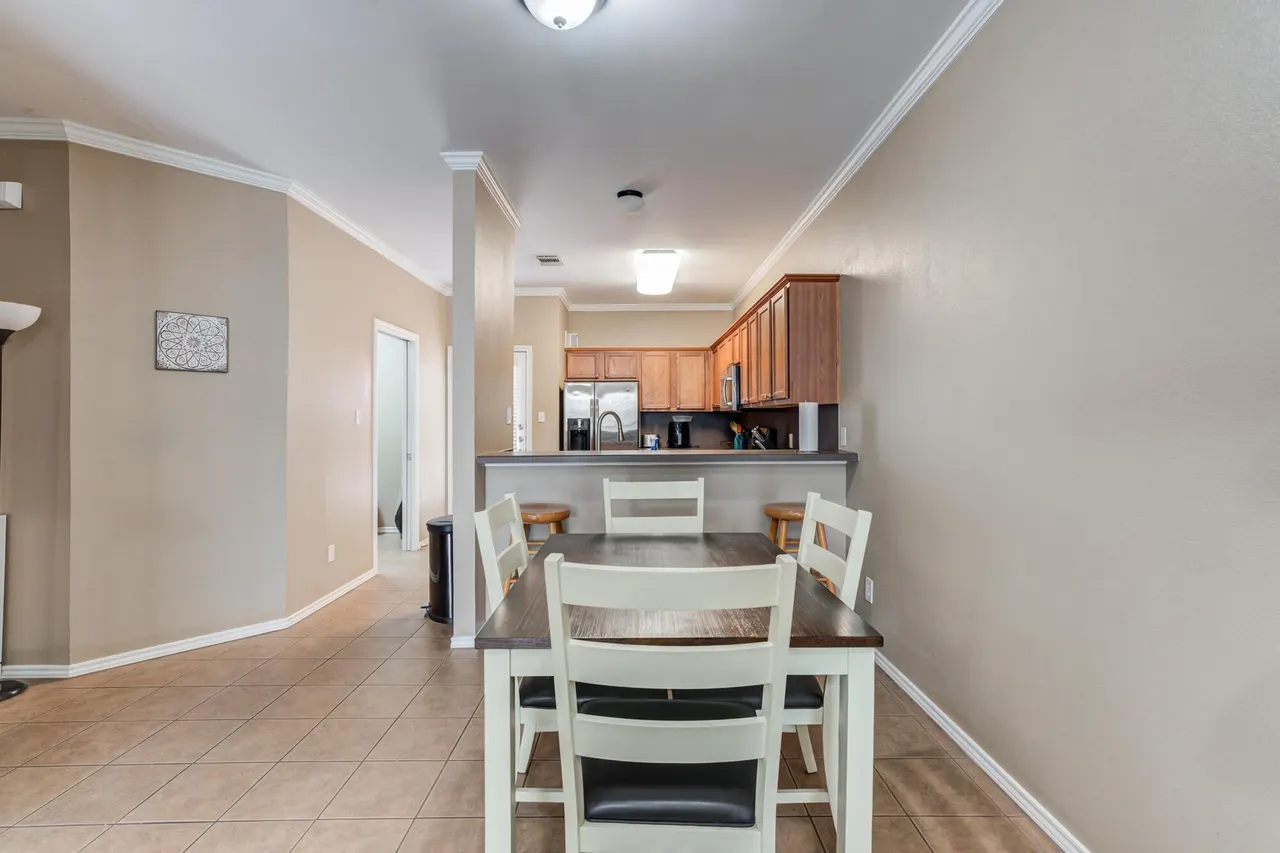 Photo 24 — 2101 Main Street 5, Lubbock, TX 79401