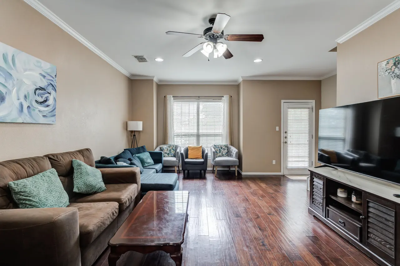 Photo 25 — 2101 Main Street 5, Lubbock, TX 79401