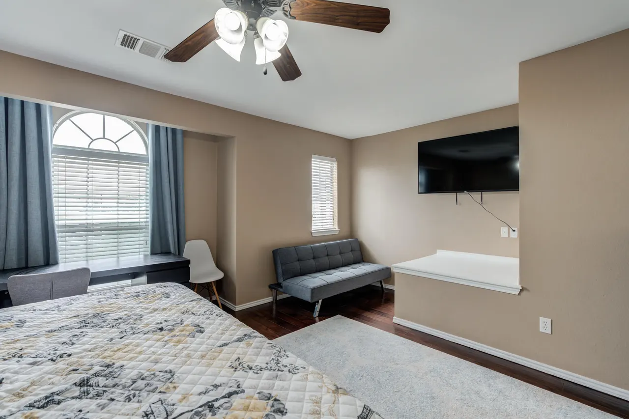 Photo 39 — 2101 Main Street 5, Lubbock, TX 79401