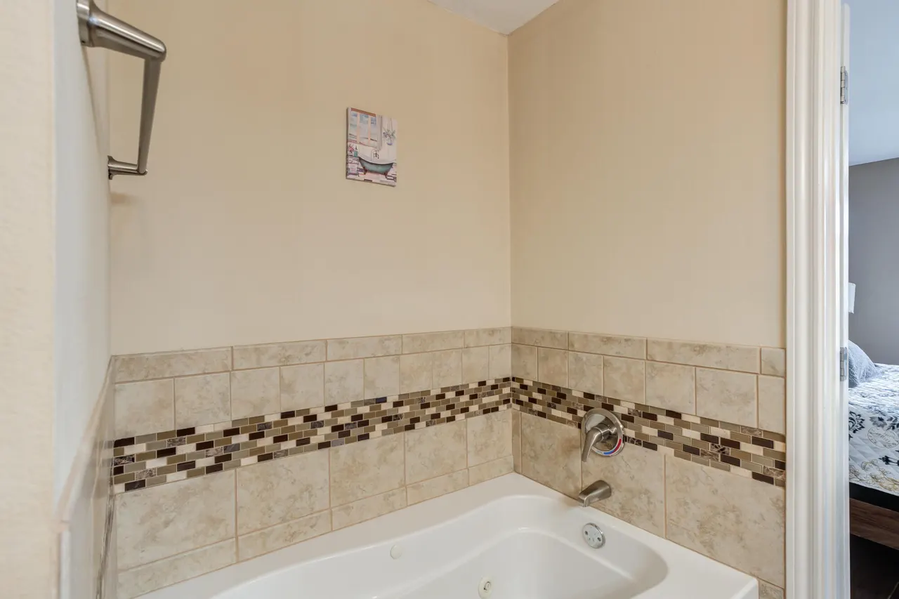 Photo 43 — 2101 Main Street 5, Lubbock, TX 79401