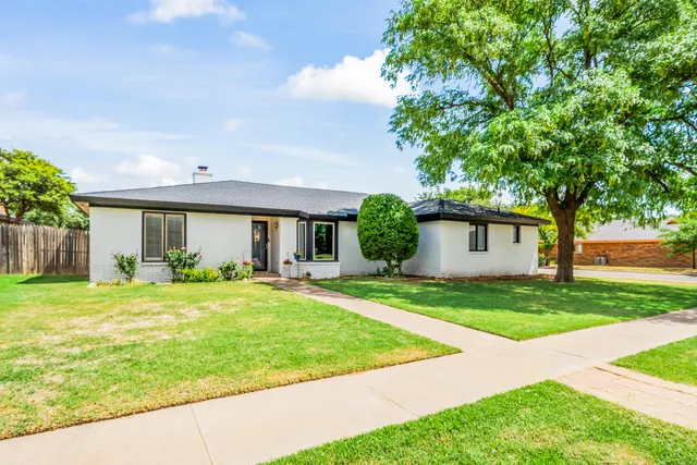 Photo 2 — 5402 89th Street, Lubbock, TX 79424