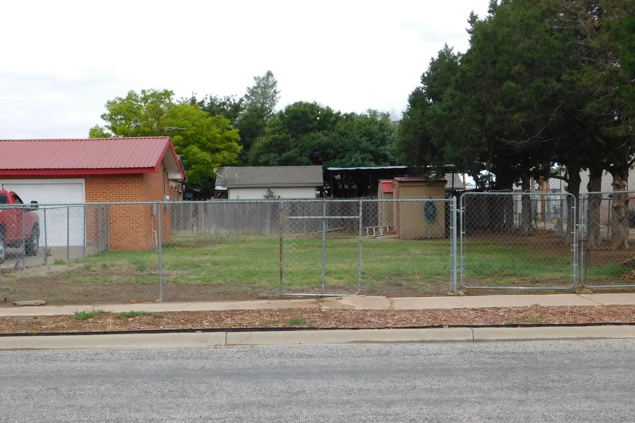 Photo 22 — 122 W 16th Street, Muleshoe, TX 79347